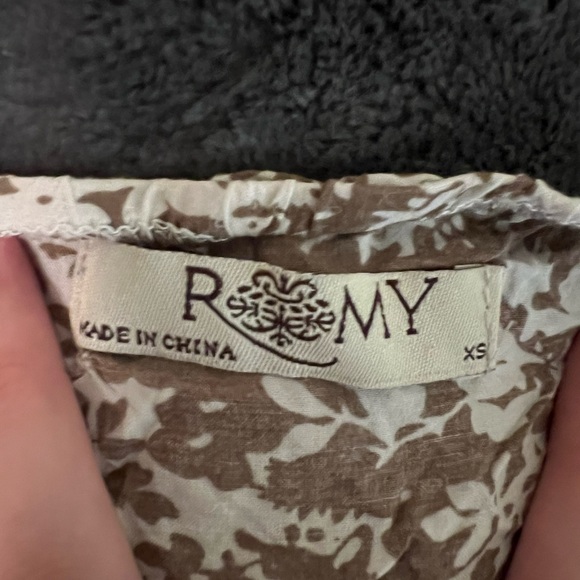 Romy Women’s Flowy Tank Top - Picture 4 of 5